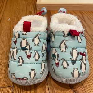 Brand new Lands’ End toddler slippers, size 6